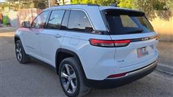 جیپ گراند شیرۆکی